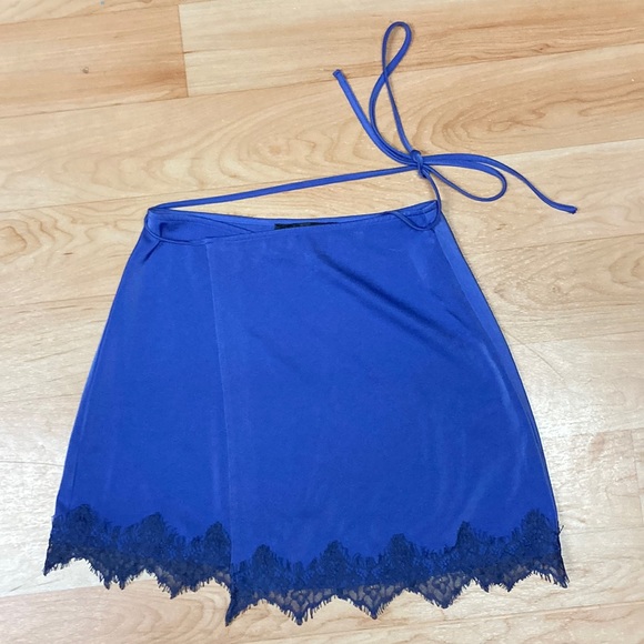 URBAN OUTFITTERS purple lilac wraparound skirt - Picture 2 of 6